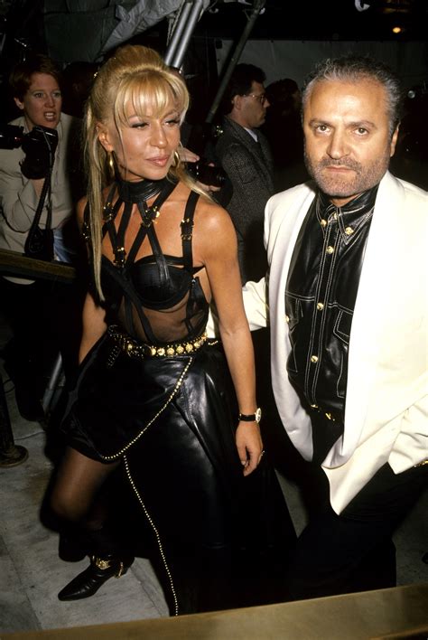 creadora de versace|gianni versace muerte.